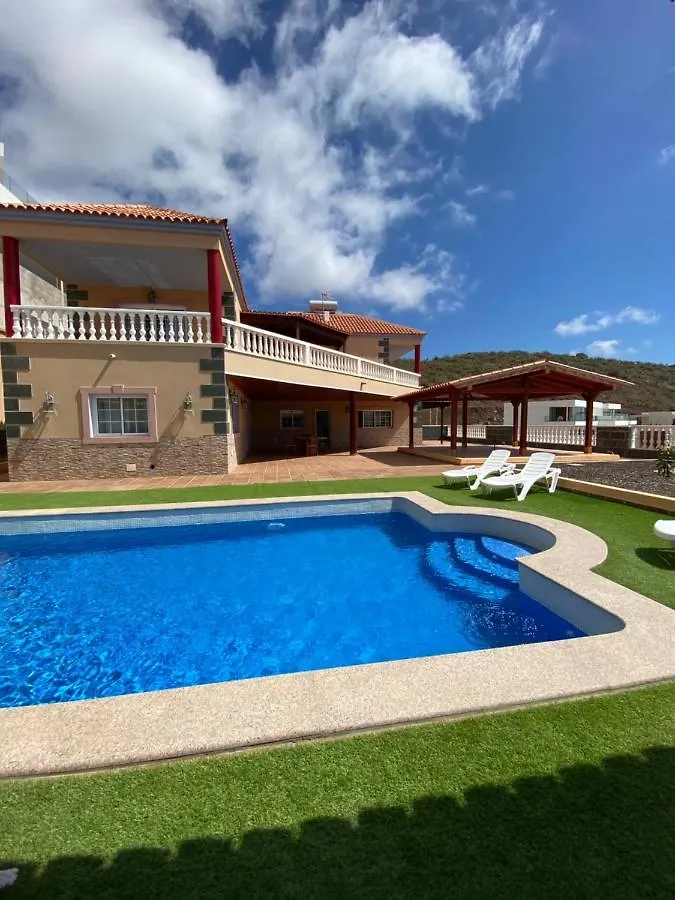 Villa La Riojaアデヘ